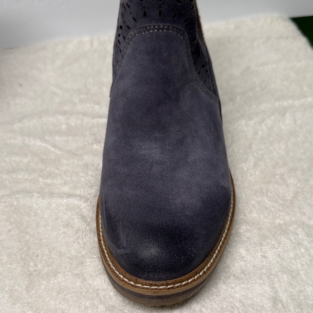 Comfortiva Raya Chelsea Booties - Picture 9 of 14